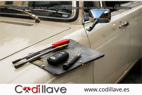 Apertura de coches antiguos bloqueados con asociado Codillave Apertura de coches antiguos bloqueados con asociado Codillave
